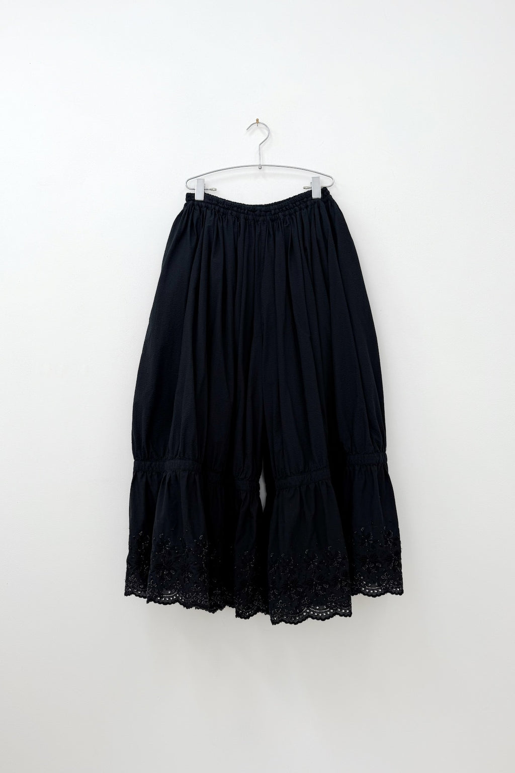 GASA* ガサ日日夜夜　ギャザーヘムレースパンツ 日日夜夜：Nichinichiyaya ギャザーヘムレースパンツ – GASA＊online store