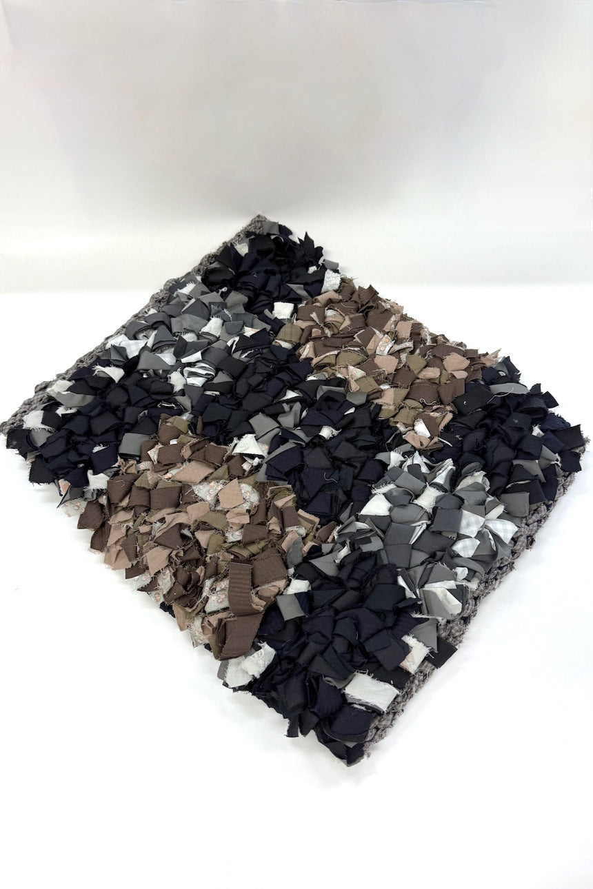 【SHOPオリジナル1点もの】 裂織チェアマット dark colors mix (大)