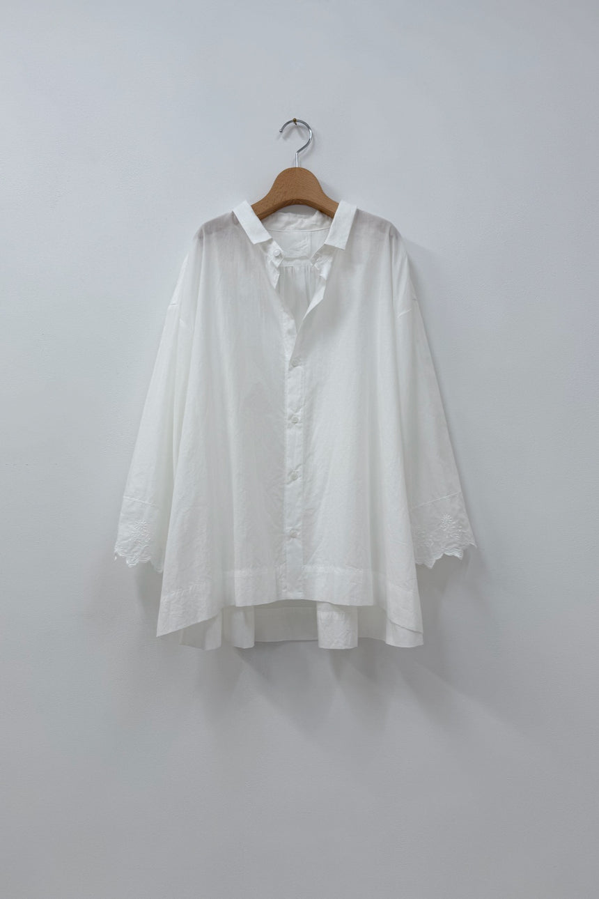 波紋の仕事　ヨーク刺繍シャツ