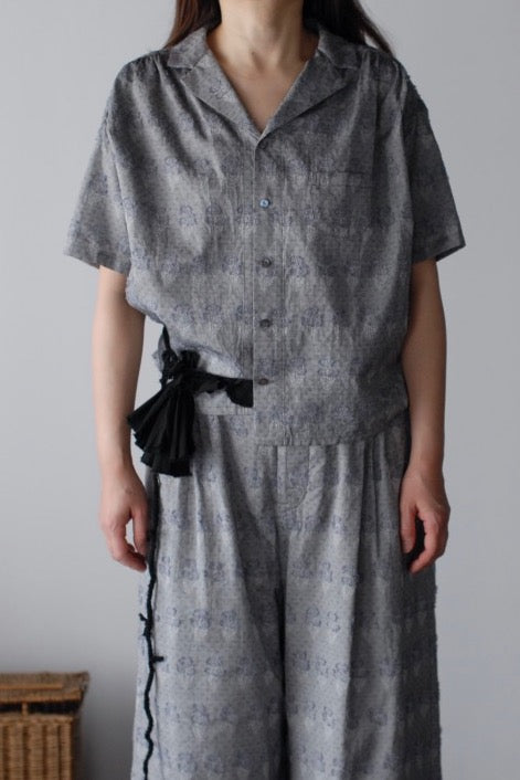 収穫を待つ　開衿ブラウス (gray × lavender)