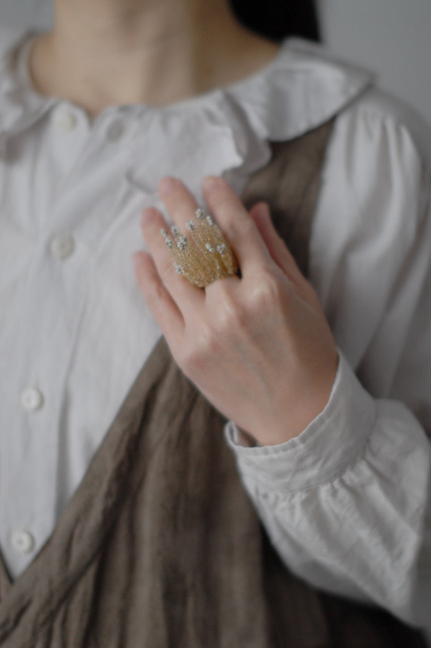 【天野ミサ】片耳ピアス「ヒメジョオン Ⅲ」