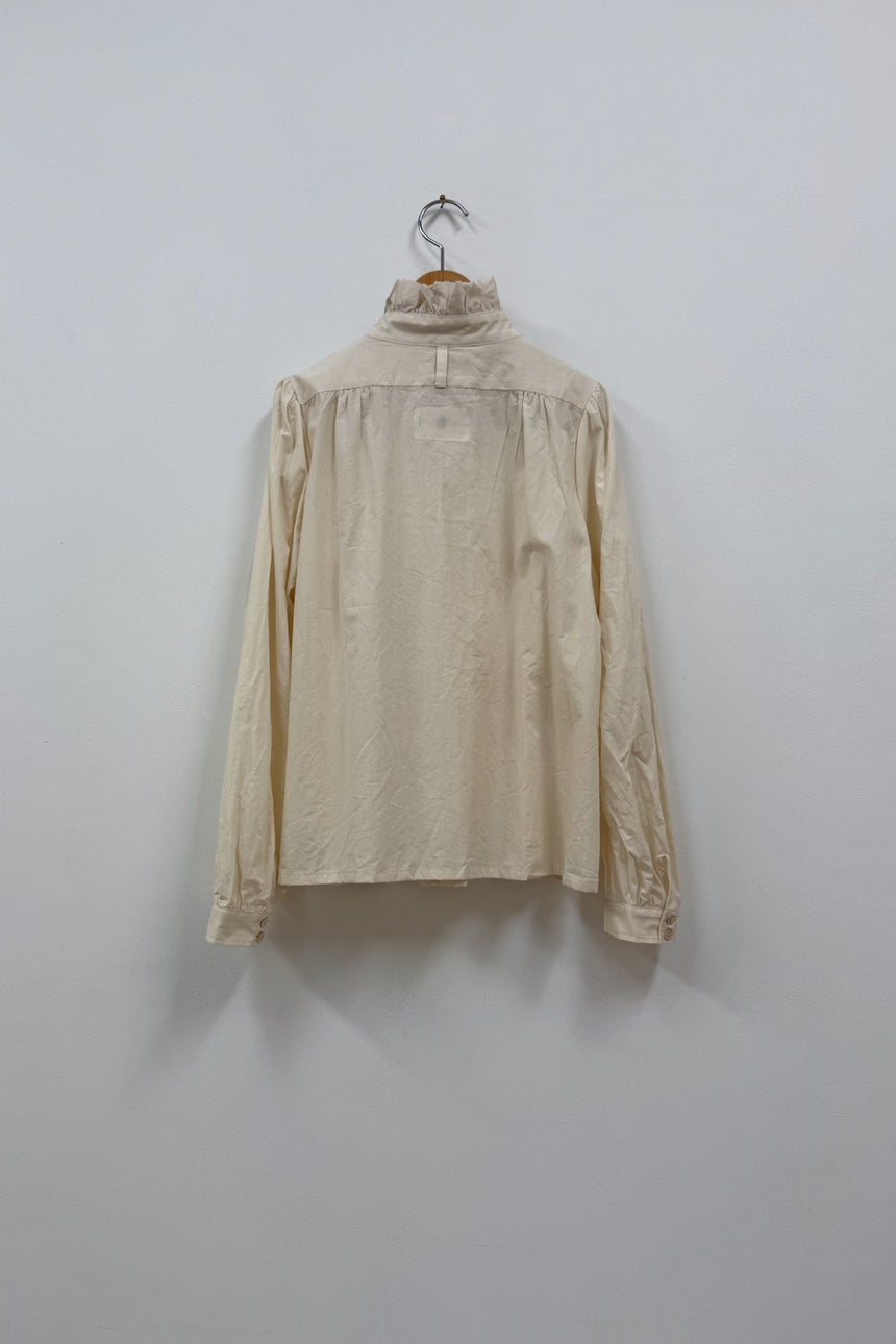 未入荷：輝きの余白　スタンドブラウス (箔プリント)