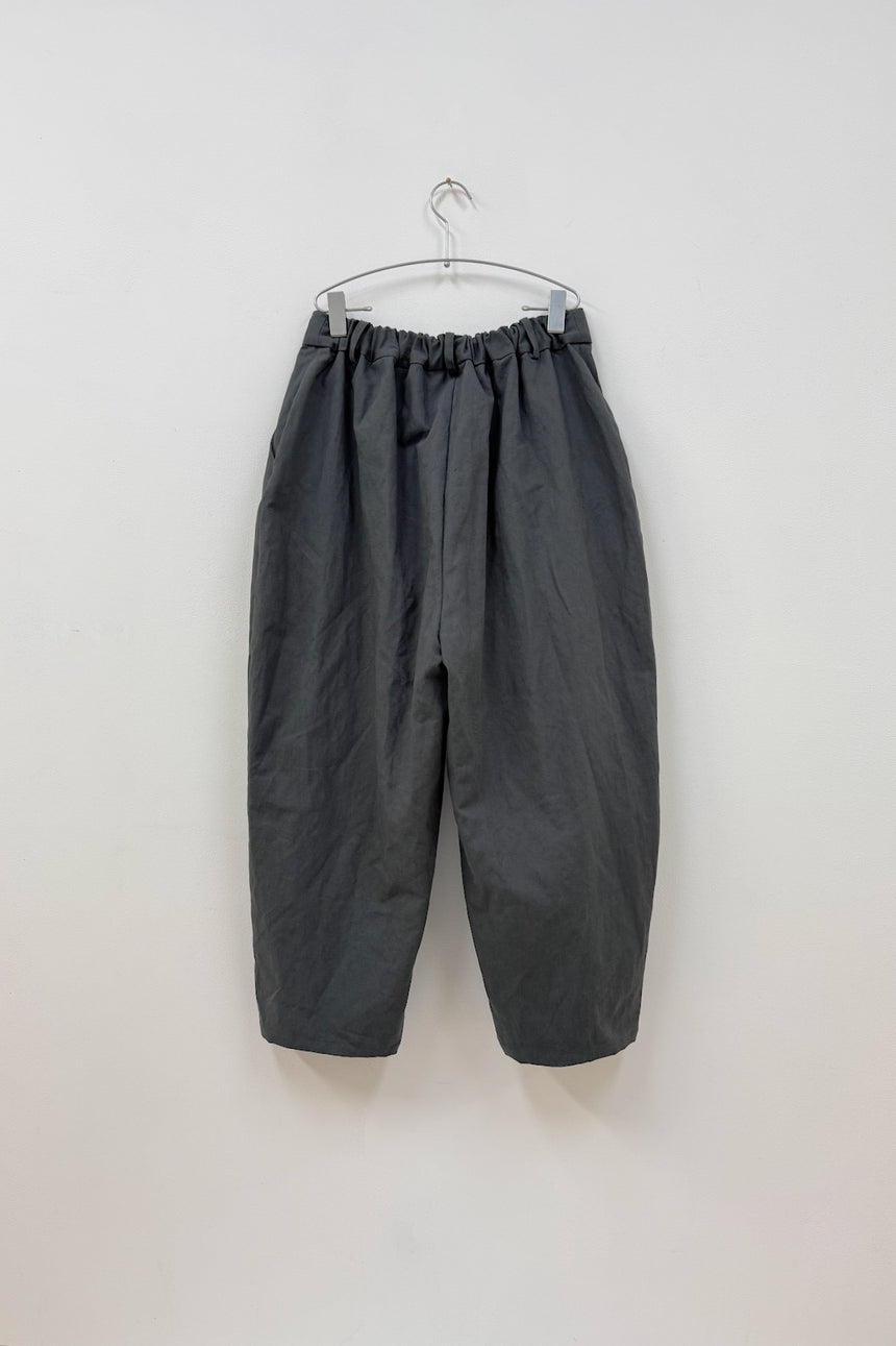 翠嵐 : Suiran タックパンツ