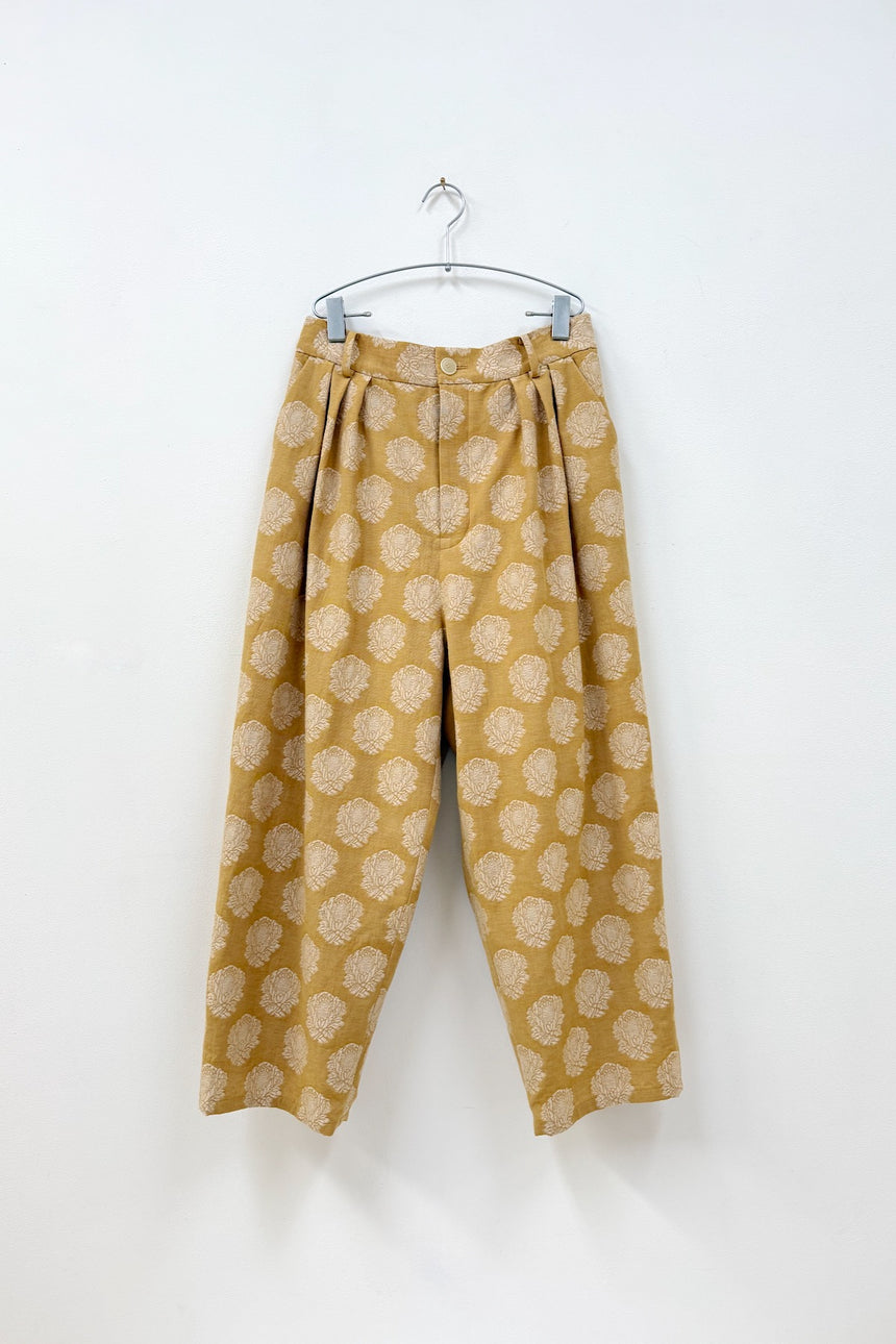 紅掛空　パンツ