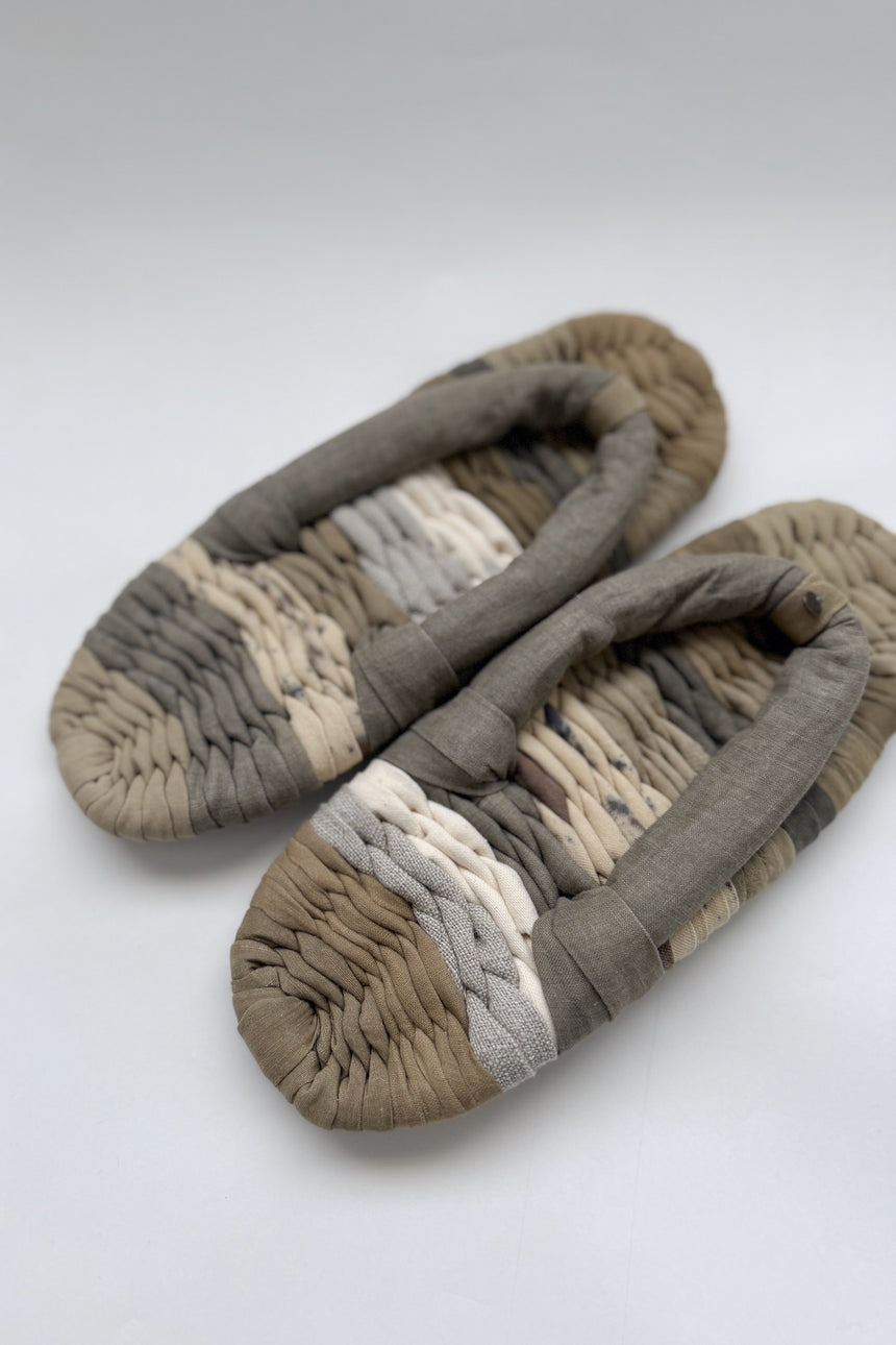 【SHOPオリジナル1点もの】裂編みぞうりサンダル（pale natural mix：M）