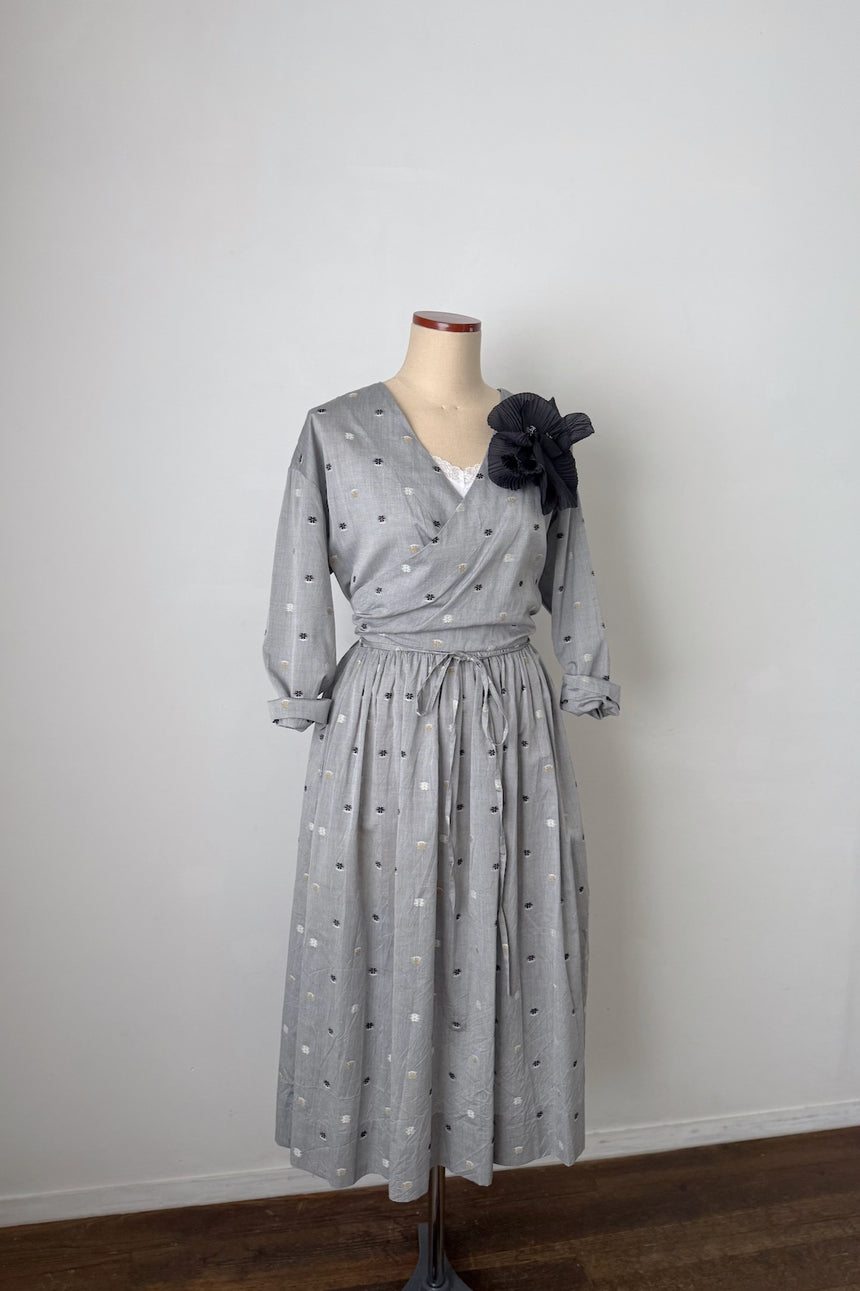 花ごろも　カシュクールワンピース（gray flower）
