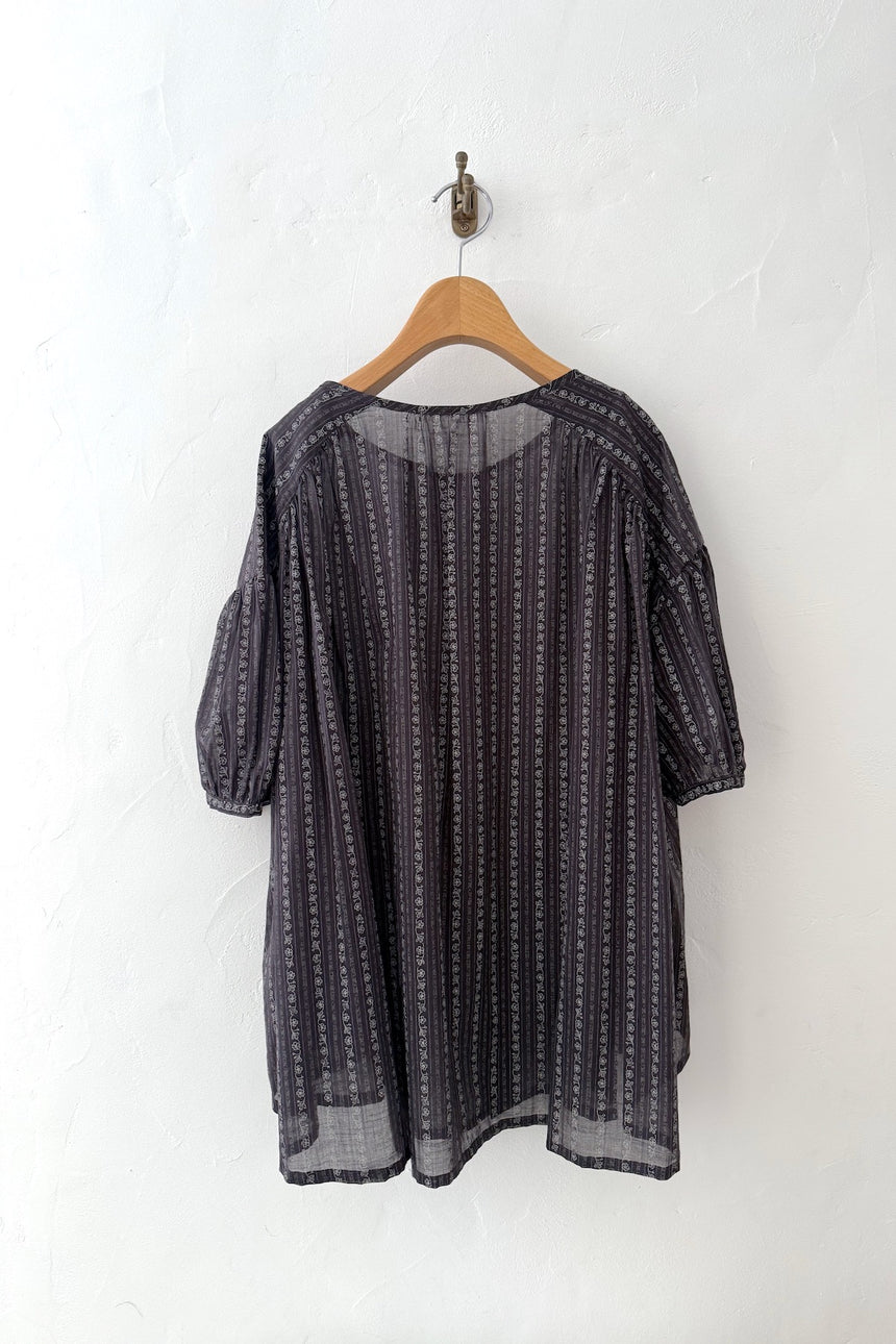 白く透ける玉    ノースリーブワンピース (black)