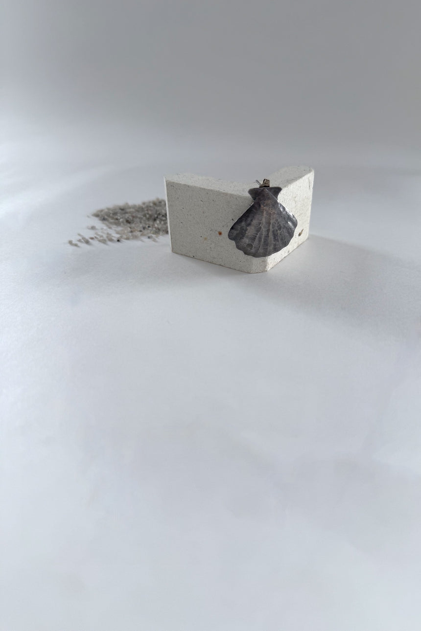 【天野ミサ】片耳ピアス「貝」