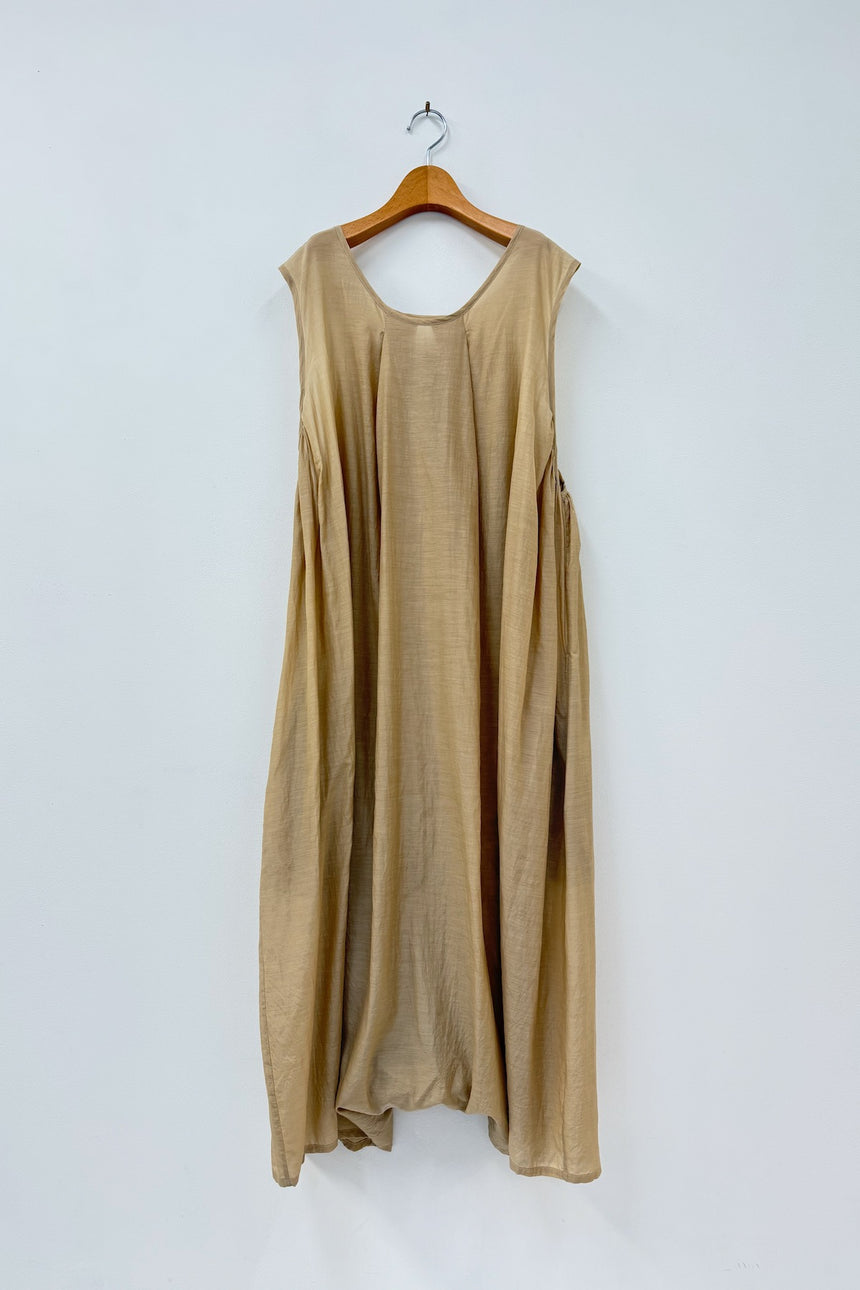 葉影のリズム　ドレープワンピース