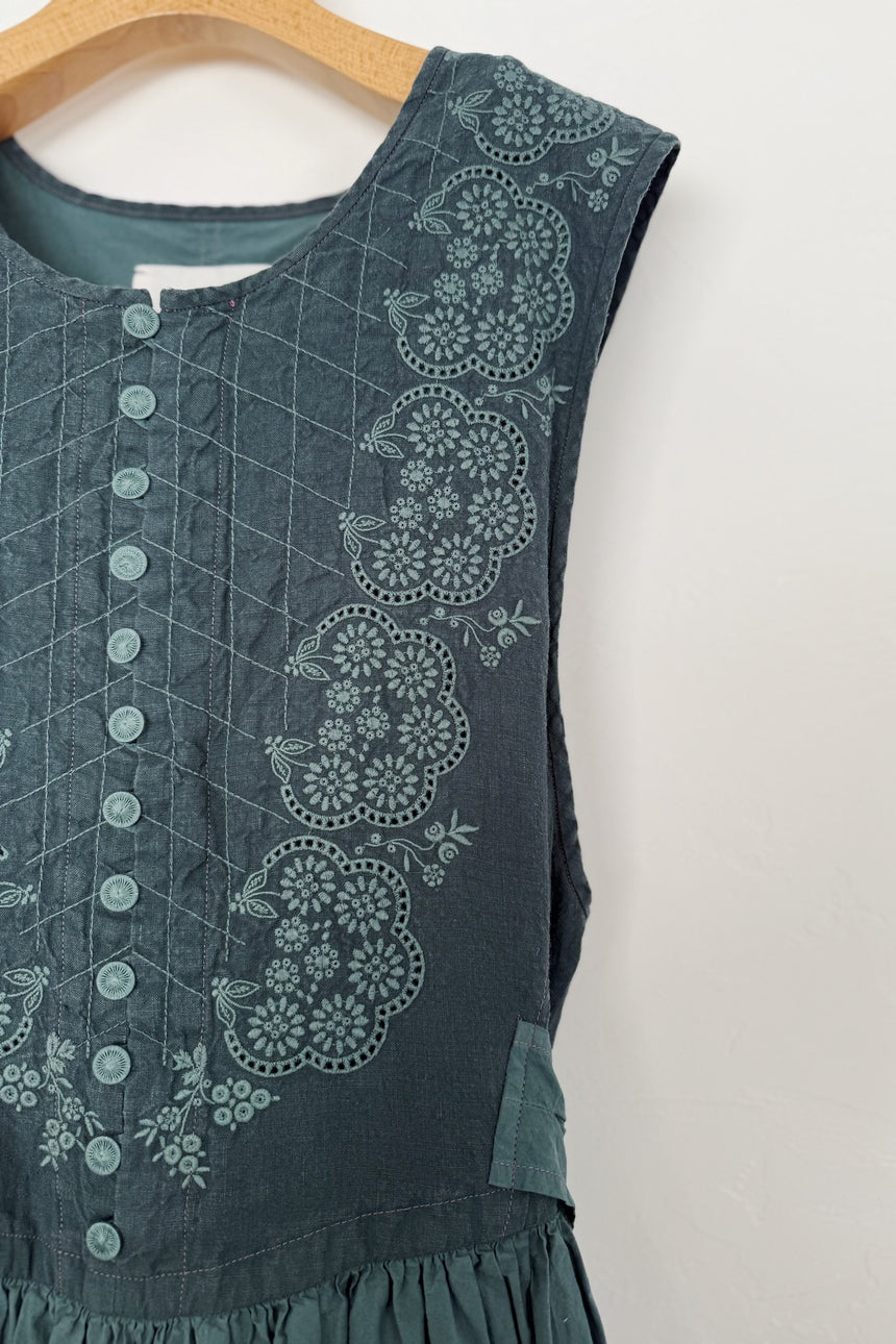 【直営店限定カラー】あしたのくに　刺繍ドレス（peacock green）
