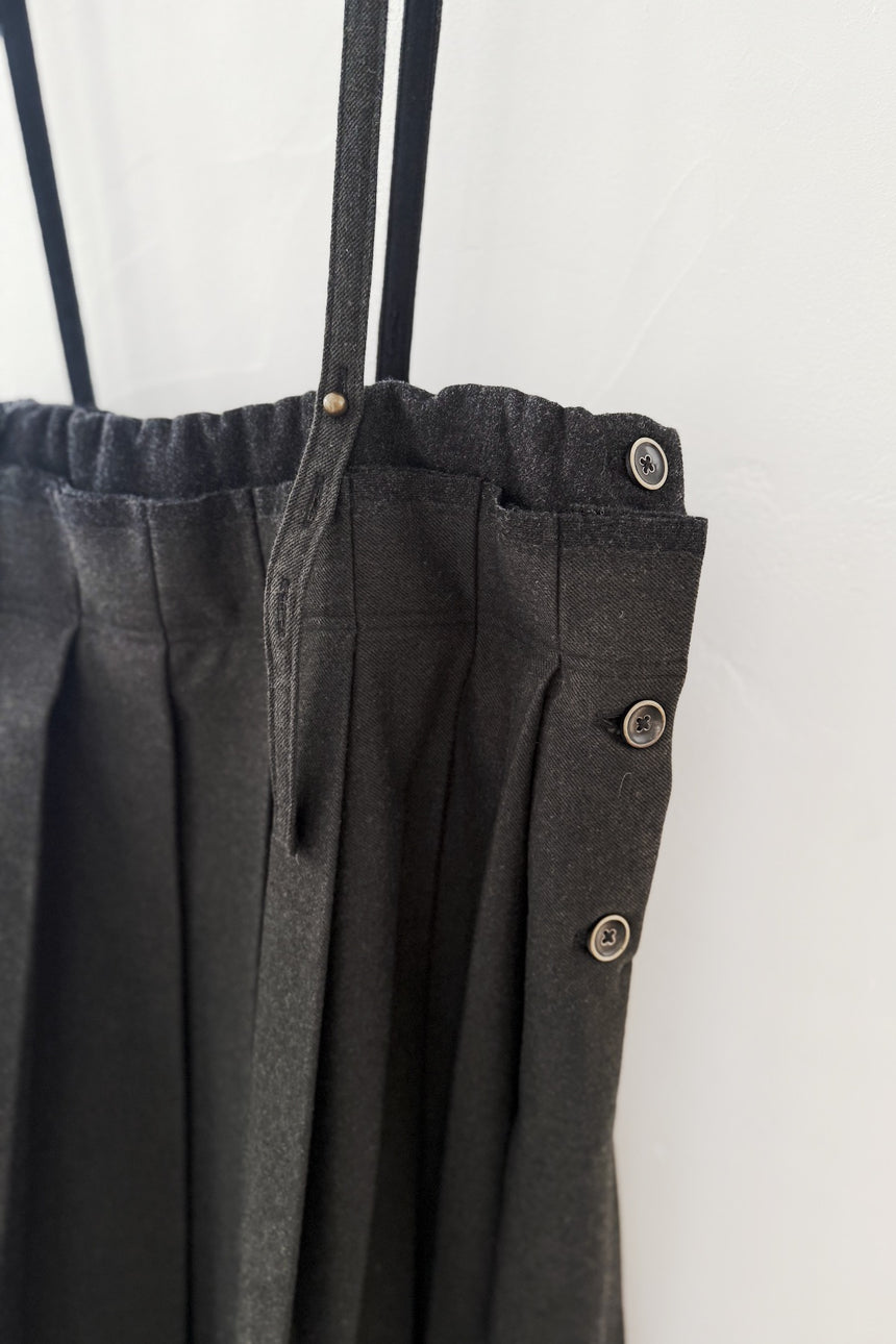 Gheer　サスペンダプリーツースカート