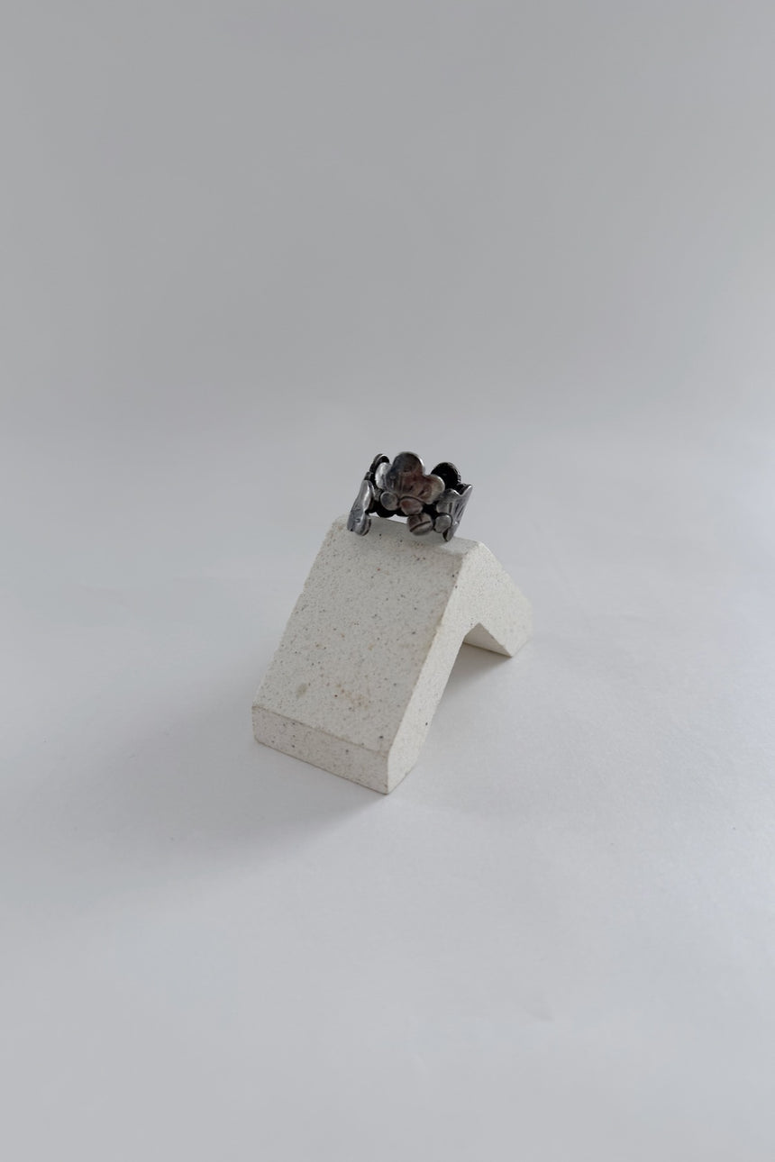 霞の空 : Kasuminosora　フリルカラーブラウス