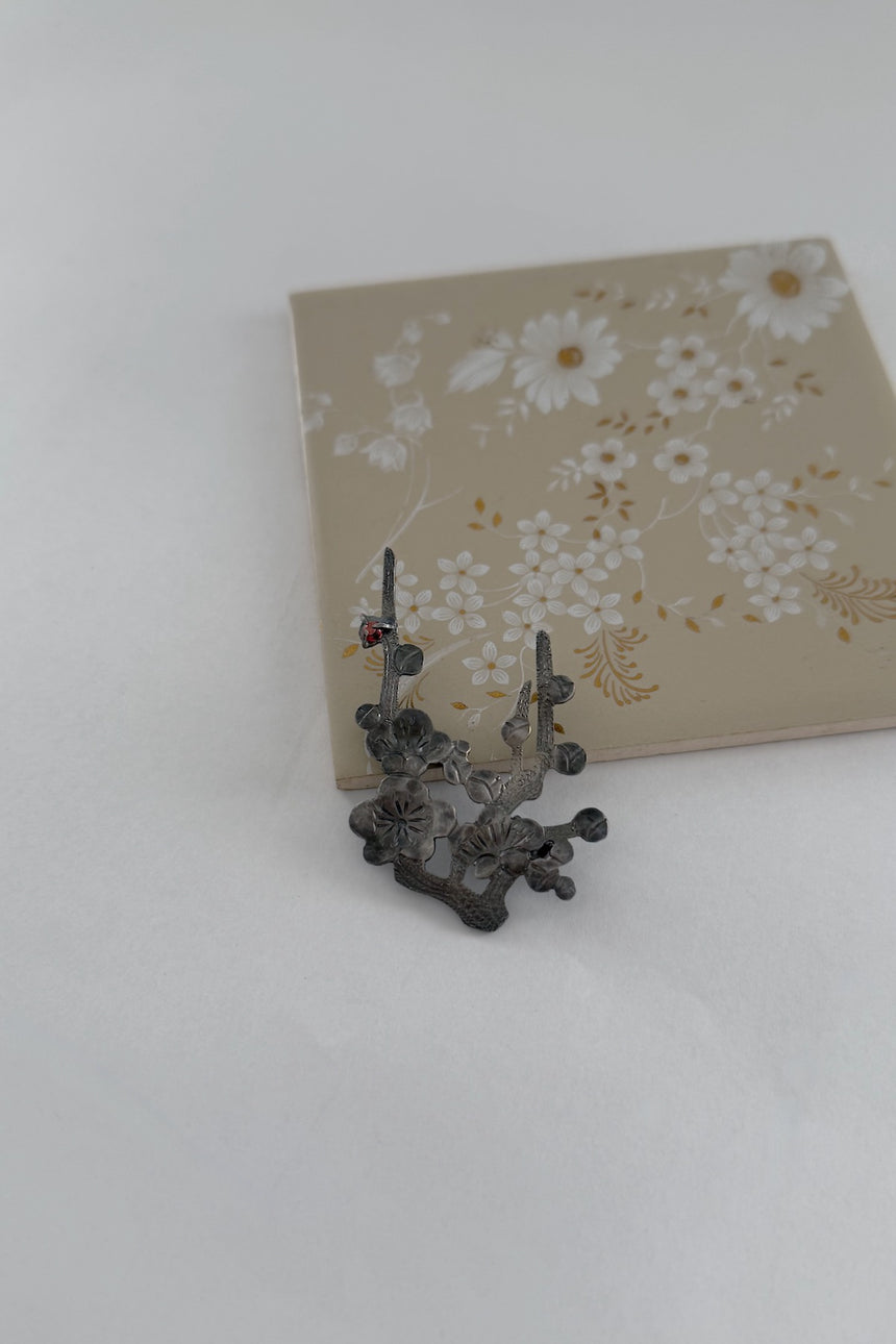 霞の空 : Kasuminosora　フリルカラーブラウス