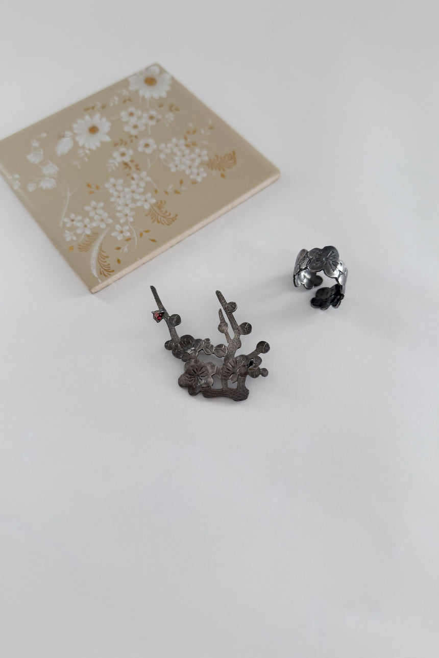 霞の空 : Kasuminosora　フリルカラーブラウス