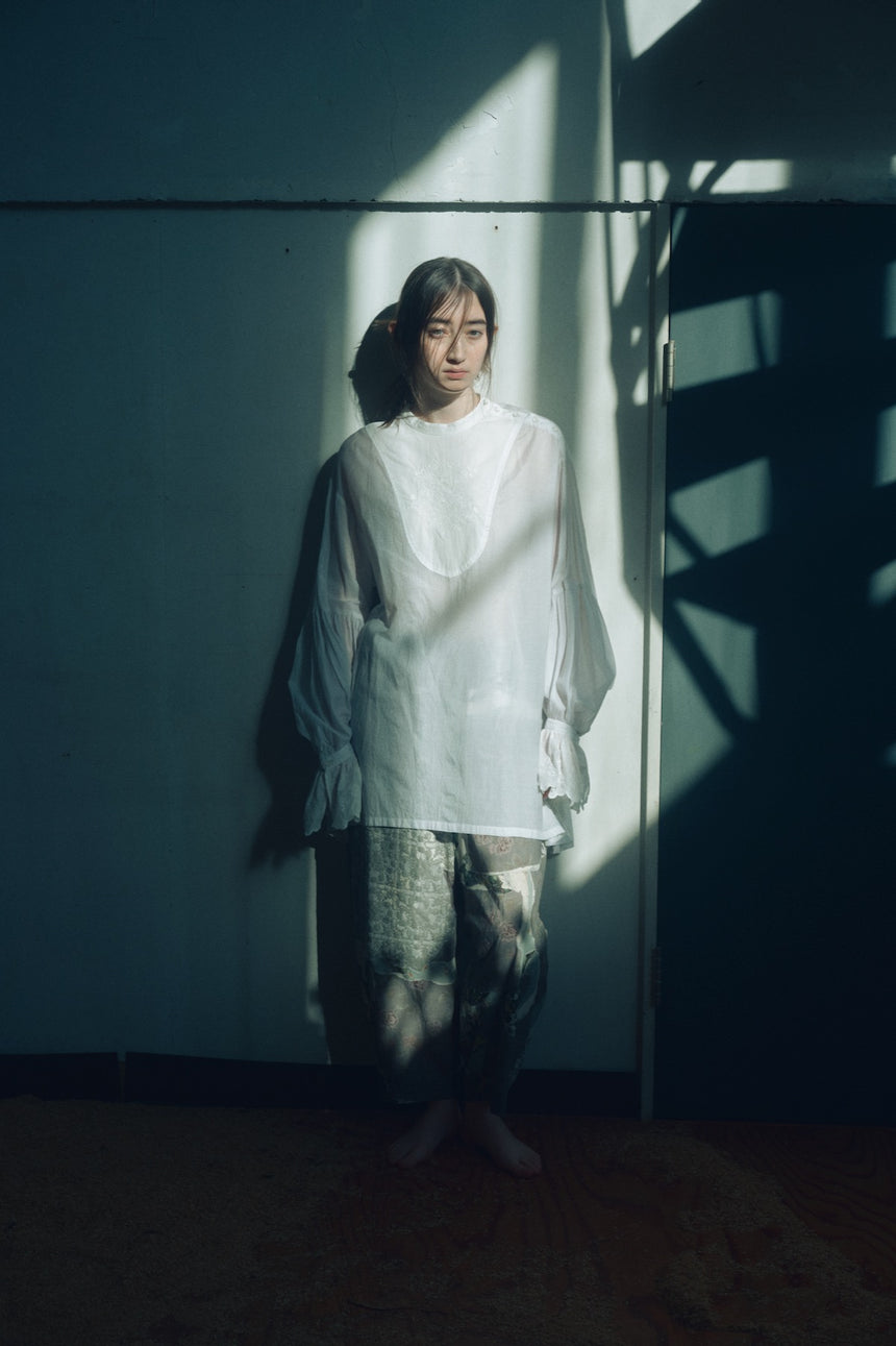 波紋の仕事　ヨーク刺繍シャツ