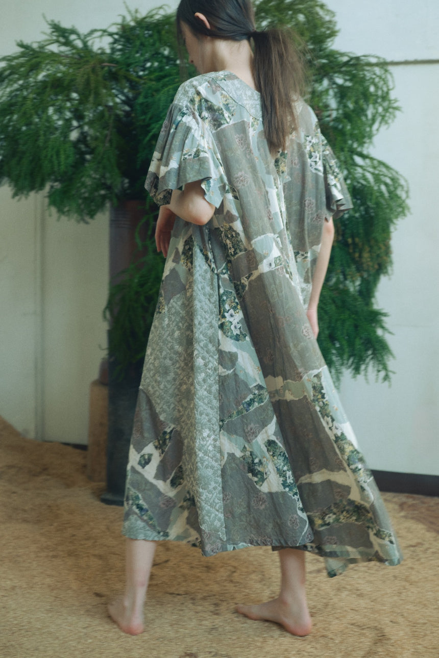 雲のウツロイ　ヨークワンピース