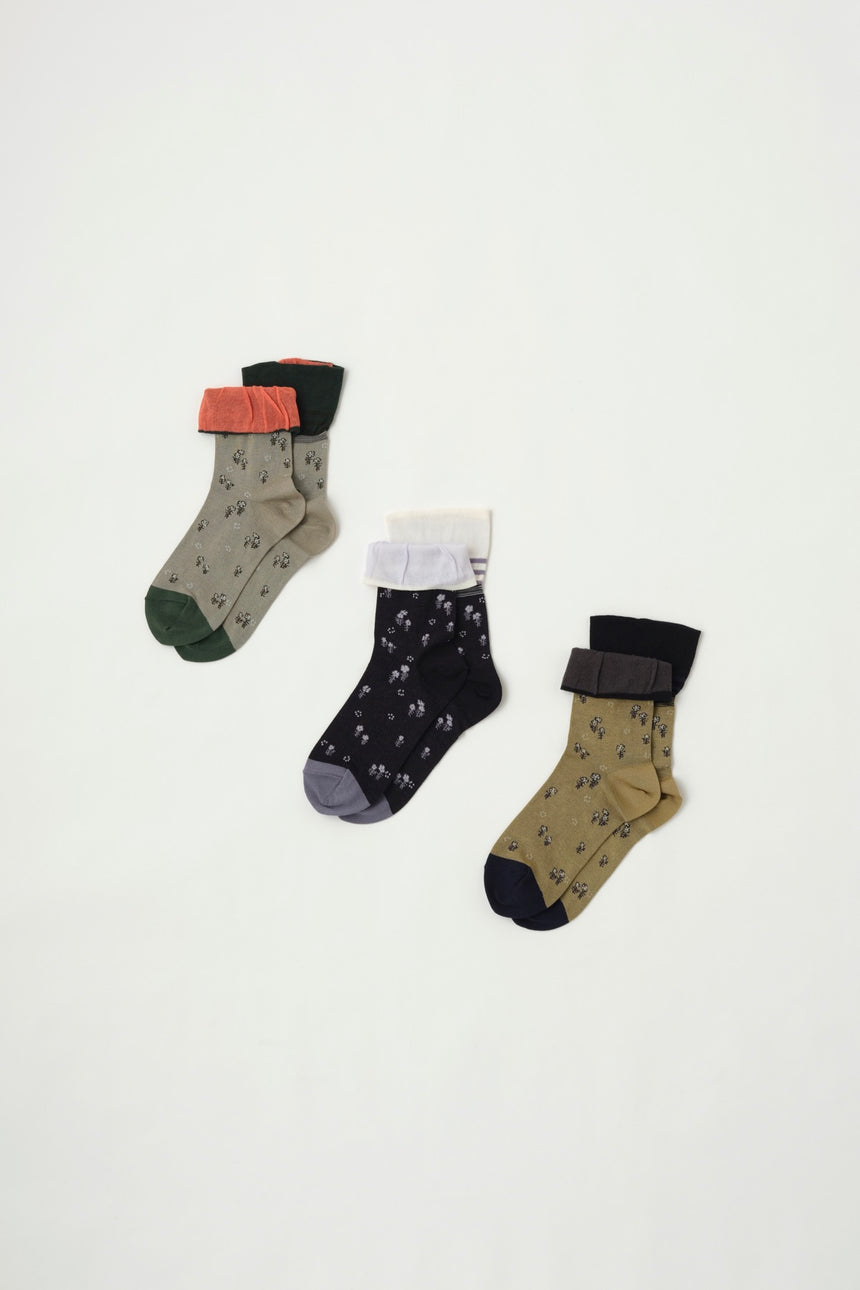 ANTIPAST×GASA*　小花柄ボーダー靴下